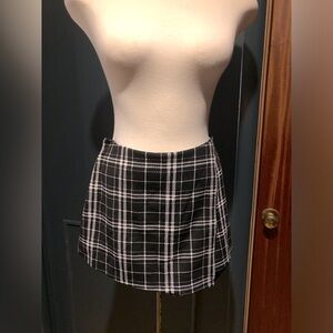Plaid Black and White Skort
